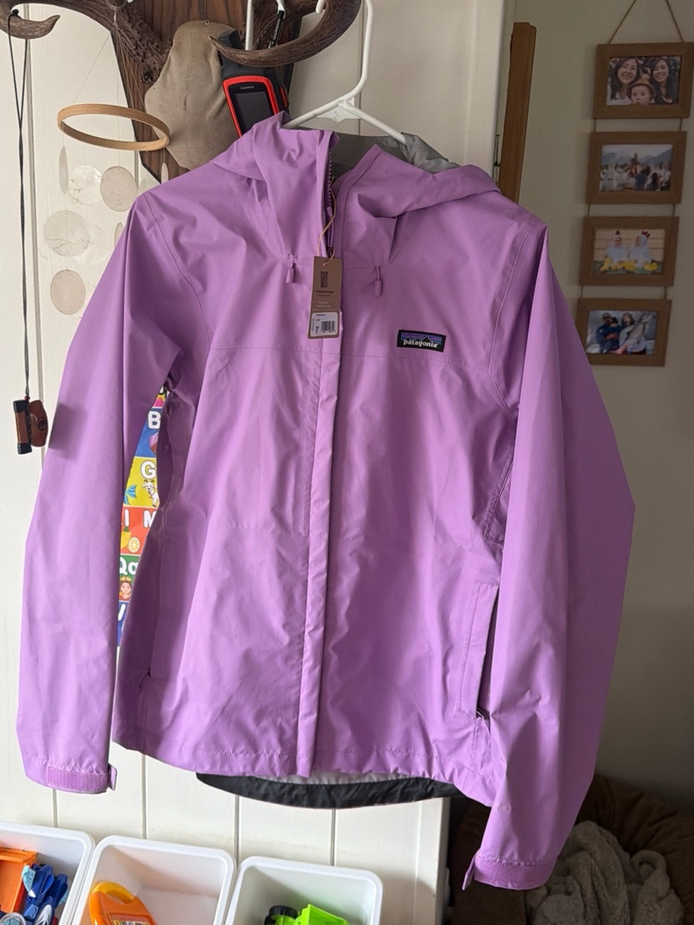 Patagonia rain jacket brisk purple size